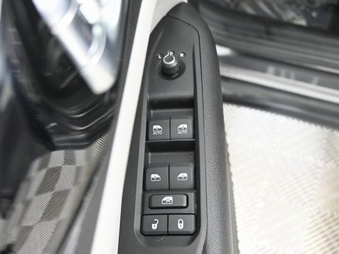 Used 2022 Jeep Compass Limited AWD/4WD image 21