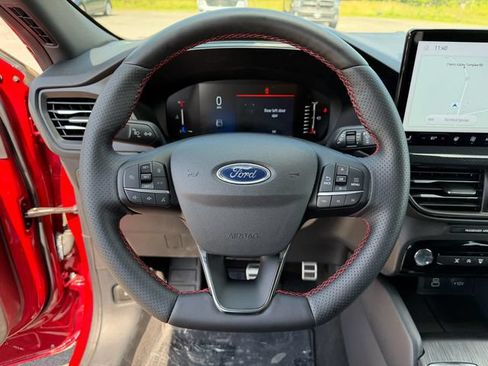 Used 2024 Ford Escape ST-Line w/ Tech Pack #1 AWD/4WD image 12