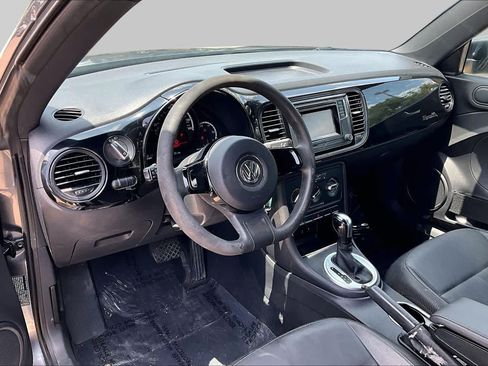 Used 2016 Volkswagen Beetle 1.8T FWD image 18