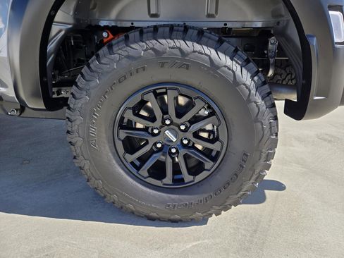 Used 2025 Ford F150 Raptor image 32