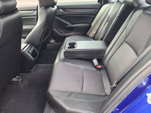 Used 2021 Honda Accord Sport image 15