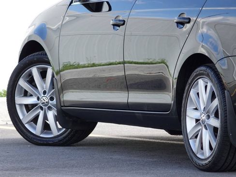 Used 2012 Volkswagen Jetta TDI FWD image 16
