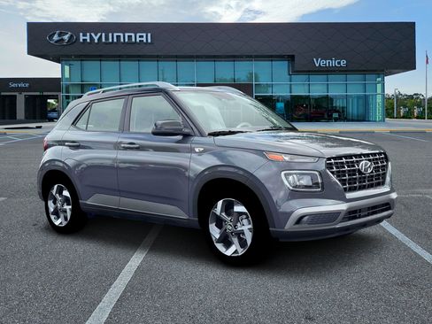 New 2026 Hyundai Venue SEL FWD image 29