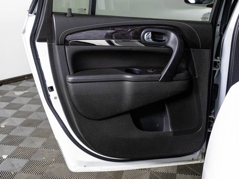 Used 2016 Buick Enclave Leather image 23