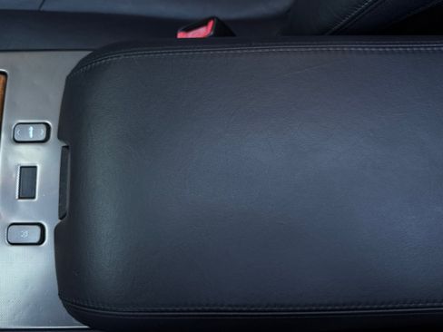 Used 2004 Cadillac XLR image 13