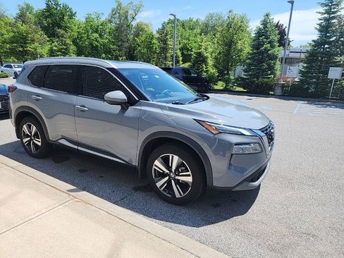 Used 2021 Nissan Rogue SL FWD image 19