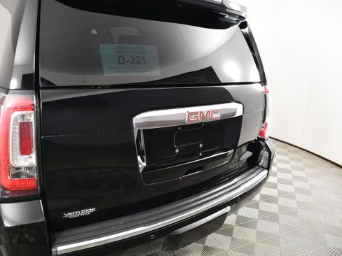 Used 2015 GMC Yukon Denali w/ Open Road Package AWD/4WD image 15