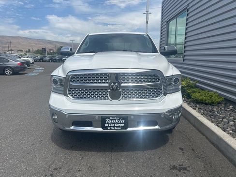 Used 2017 RAM 1500 Laramie w/ Convenience Group AWD/4WD image 10