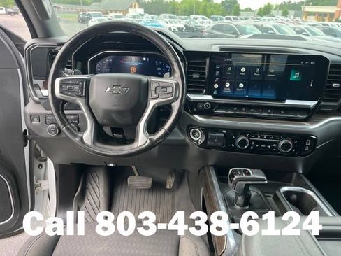 Used 2022 Chevrolet Silverado 1500 LT Trail Boss w/ Convenience Package II AWD/4WD image 15