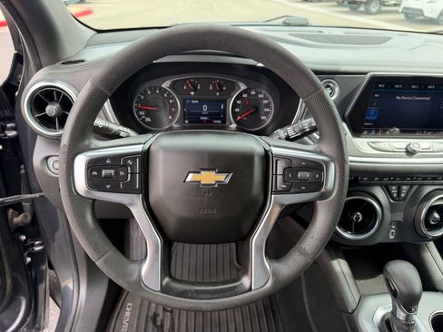 Used 2022 Chevrolet Blazer LT FWD image 23