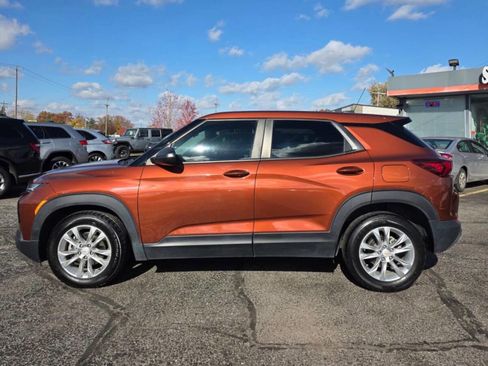 Used 2021 Chevrolet TrailBlazer LS image 3