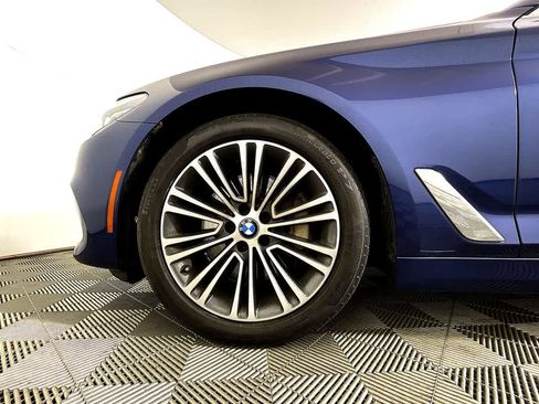 Used 2019 BMW 530i xDrive w/ Convenience Package AWD/4WD image 10