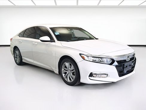 Used 2020 Honda Accord LX image 3