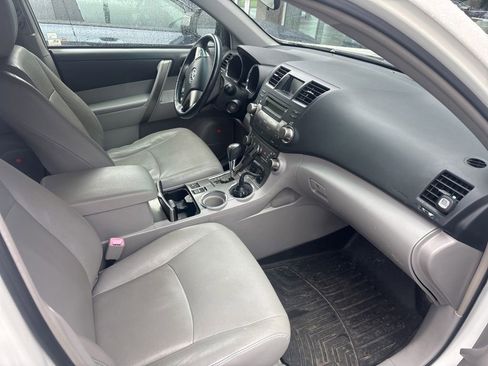 Used 2008 Toyota Highlander Sport AWD/4WD image 9