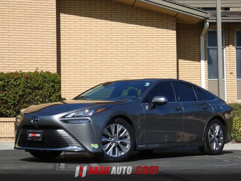 Used 2023 Toyota Mirai w/ Advanced Technology Package RWD image 16