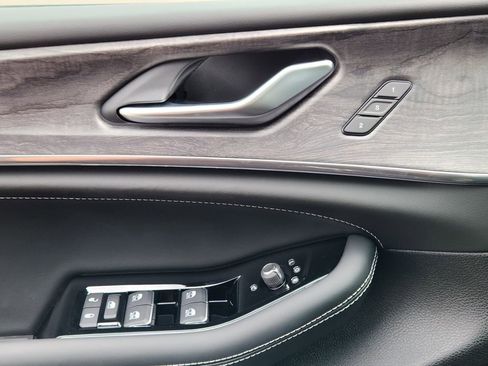 New 2025 Jeep Grand Cherokee L Overland w/ Trailer Tow Package image 20