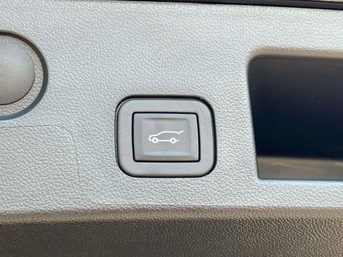 New 2026 Chevrolet Equinox LT w/ Convenience Package II AWD/4WD image 14