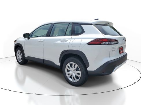 Used 2026 Toyota Corolla Cross L FWD image 4