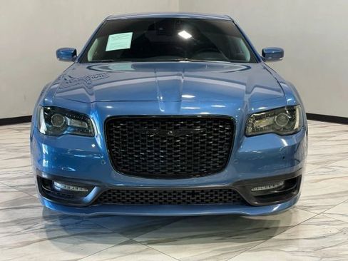 Used 2022 Chrysler 300 Touring L w/ Safetytec Plus Group image 3