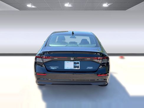 Used 2025 Honda Accord Sport image 10