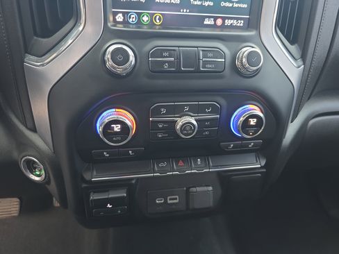 Used 2022 GMC Sierra 3500 SLE w/ SLE Convenience Package image 24