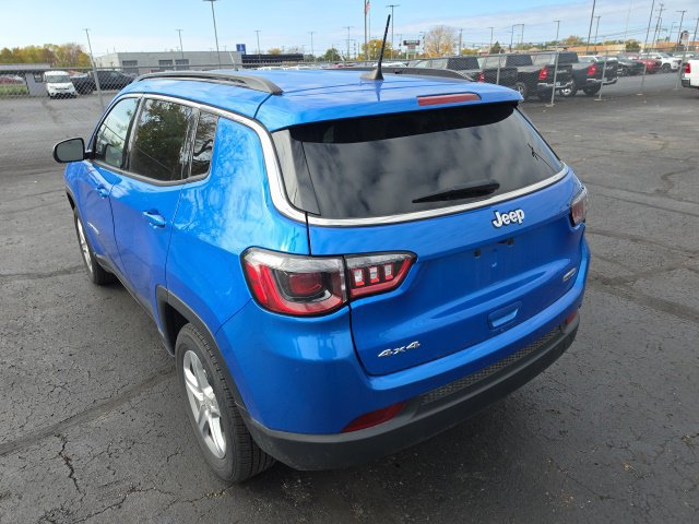 Used 2023 Jeep Compass Latitude w/ Convenience Group AWD/4WD image 5