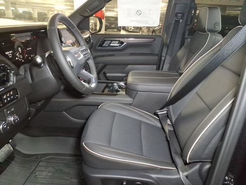 Used 2026 GMC Yukon XL Elevation RWD image 13