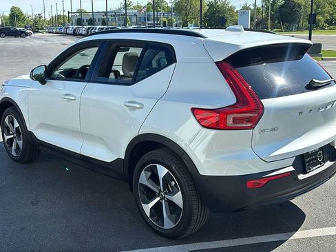 Certified 2026 Volvo XC40 B5 Plus AWD/4WD image 4