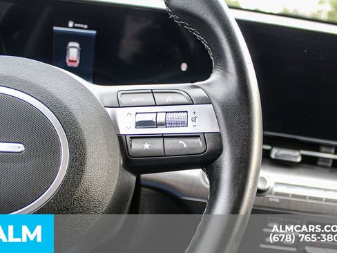 Used 2025 Hyundai Kona SEL image 26