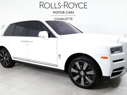 Certified 2024 Rolls-Royce Cullinan AWD/4WD image 5