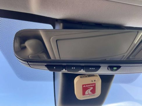 Used 2017 Toyota RAV4 Limited FWD image 32