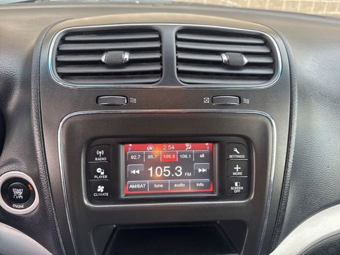 Used 2014 Dodge Journey SXT w/ Flexible Seating Group image 21