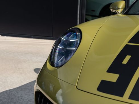 Certified 2026 Porsche 911 GTS RWD image 27