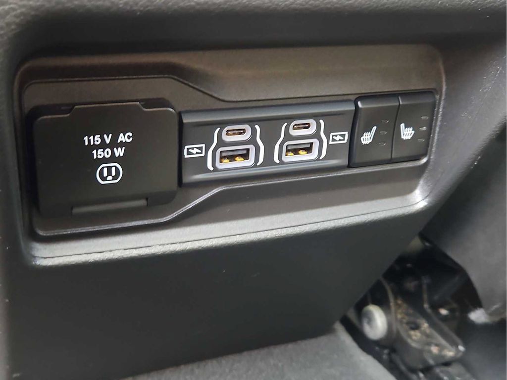 Used 2024 Jeep Grand Cherokee Trailhawk AWD/4WD image 15