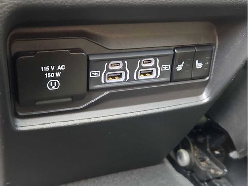 Used 2024 Jeep Grand Cherokee Trailhawk AWD/4WD image 15