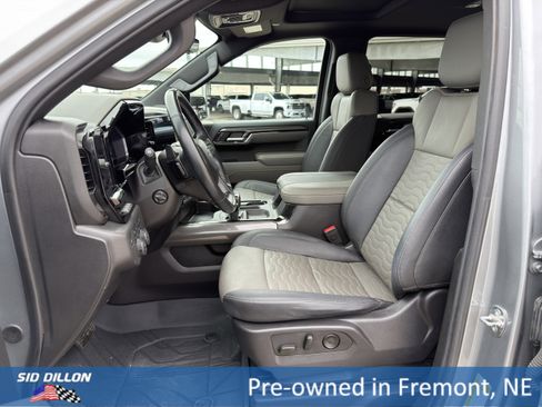 Used 2024 Chevrolet Silverado 1500 ZR2 w/ Technology Package image 16