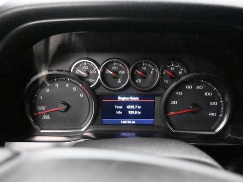 Used 2020 Chevrolet Silverado 1500 RST AWD/4WD image 10