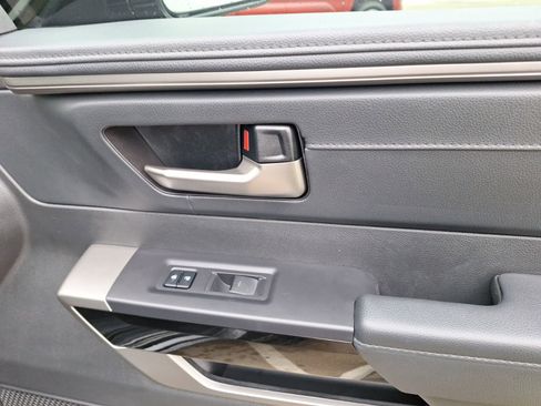 Used 2025 Toyota Tundra Limited image 38