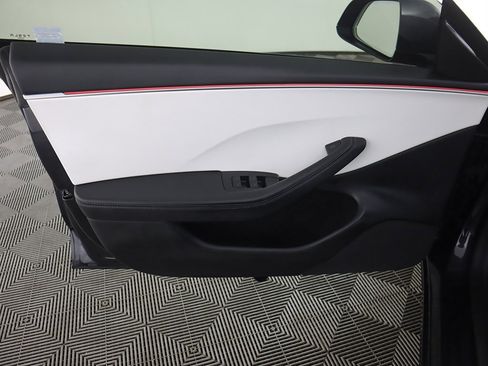 Used 2025 Tesla Model 3 Long Range image 25