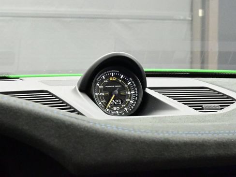 Certified 2026 Porsche 911 GT3 RWD image 11
