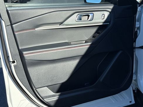 New 2026 Ford Explorer ST-Line image 19