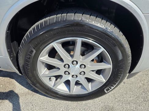 Used 2015 Buick Enclave Leather FWD image 9