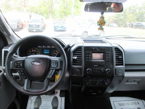 Used 2017 Ford F150 XLT image 17