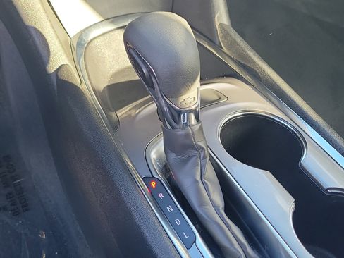 Used 2023 Chevrolet Malibu LT FWD image 30