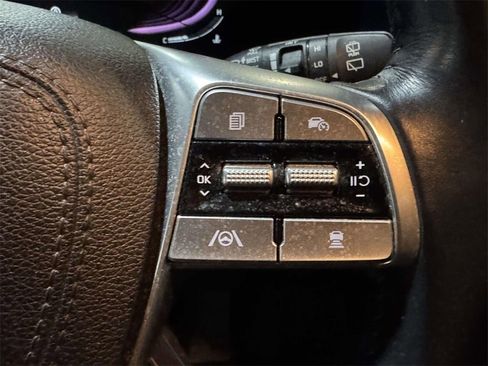 Used 2024 Kia Telluride LX image 21