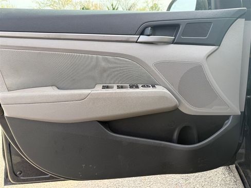 Used 2018 Hyundai Elantra SEL image 24