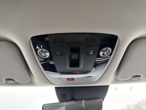 Used 2023 Kia Sportage EX w/ EX Premium Package image 18