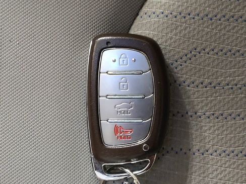 Used 2016 Hyundai Sonata SE image 32