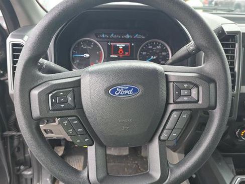 Used 2022 Ford F350 XLT w/ Black Appearance Package image 8