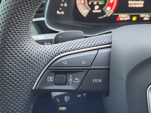 Used 2024 Audi SQ7 Prestige image 13